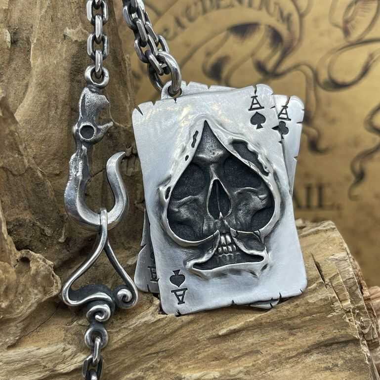 WEIER Retro Poker Skull Pendan – обзор и цена Men'S Fashion Necklaces